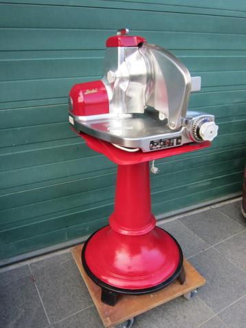 berkel snijmachine   op voet beschikbaar voor biedingen