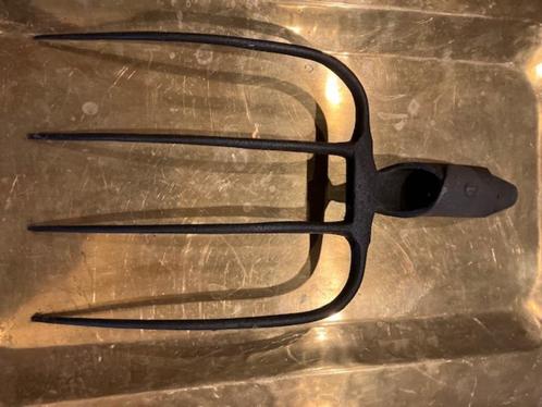 OUDE RIEK. 4 TANDEN.NOG IN ZEER GOEDE STAAT, Doe-het-zelf en Bouw, Gereedschap | Handgereedschap, Gebruikt, Ophalen of Verzenden