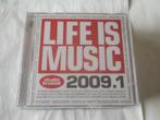 2 CD S - STUDIO BRUSSEL - LIFE IS MUSIC - 2009 .1 - NEW IN F, Cd's en Dvd's, Pop, Ophalen of Verzenden, Nieuw in verpakking