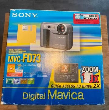 Sony MCV-FD73 digital still camera.