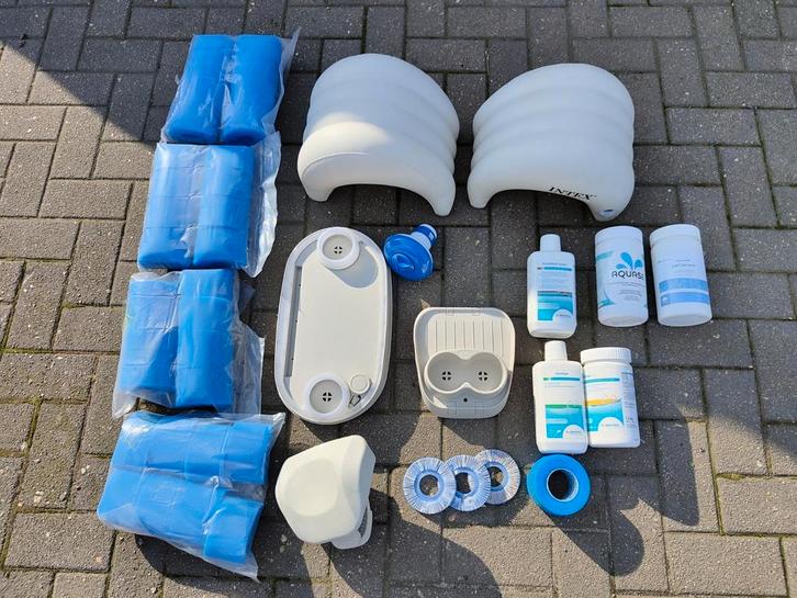 Intex spa jacuzzi accessoires, Tuin en Terras, Bubbelbaden en Hottubs, Zo goed als nieuw, Ophalen