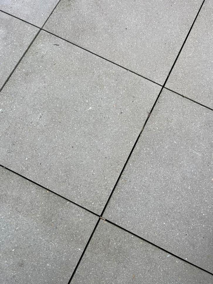 Beton tegels 50x50x4,5, Doe-het-zelf en Bouw, Tegels, Gebruikt, Vloertegels, 40 tot 60 cm, 40 tot 60 cm, 10 m² of meer, Ophalen