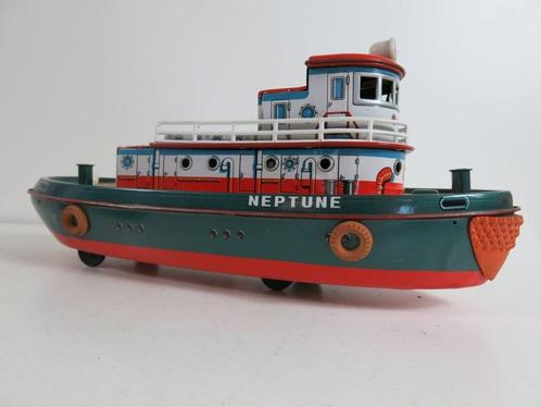 Blikken Sleepboot MODERN toys battery operated - NEPTUNE - J, Antiek en Kunst, Antiek | Speelgoed, Ophalen of Verzenden