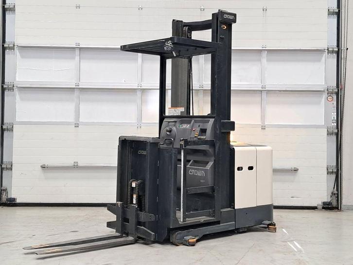 Crown SP3512, Articles professionnels, Machines & Construction | Chariots élévateurs & Transport interne, Préparateur de commandes