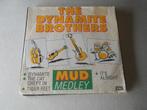 45 T - SINGLE - The Dynamite Brothers  ‎– Mud Medley, Ophalen of Verzenden, 7 inch, Pop, Single