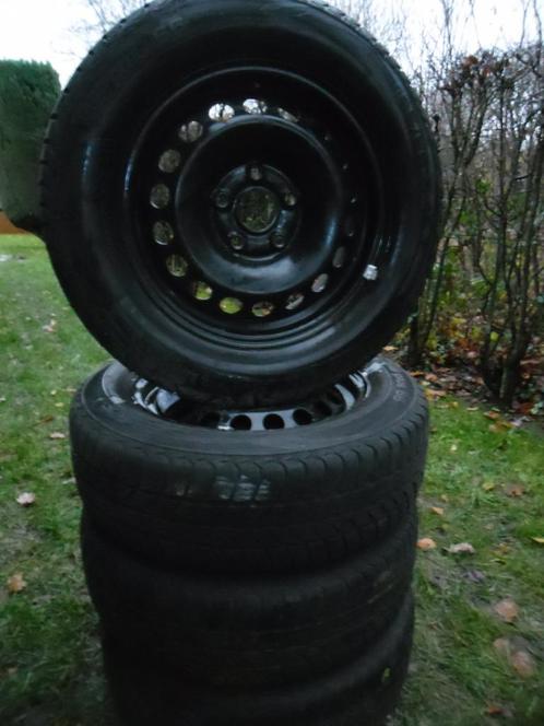 VW Audi zomer- en winterset, Auto-onderdelen, Banden en Velgen, Banden en Velgen, Zomerbanden, 15 inch, Gebruikt, Ophalen