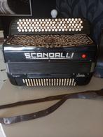 Mooie vintage accordeon met originele koffer en riemen, Muziek en Instrumenten, Ophalen