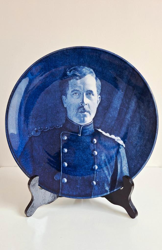 Oud wandbord Koning Albert I april 1915 De Sphinx, Antiek en Kunst, Antiek | Wandborden en Tegels, Ophalen of Verzenden