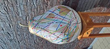 Grote zware  peer uit polyester  beschikbaar voor biedingen