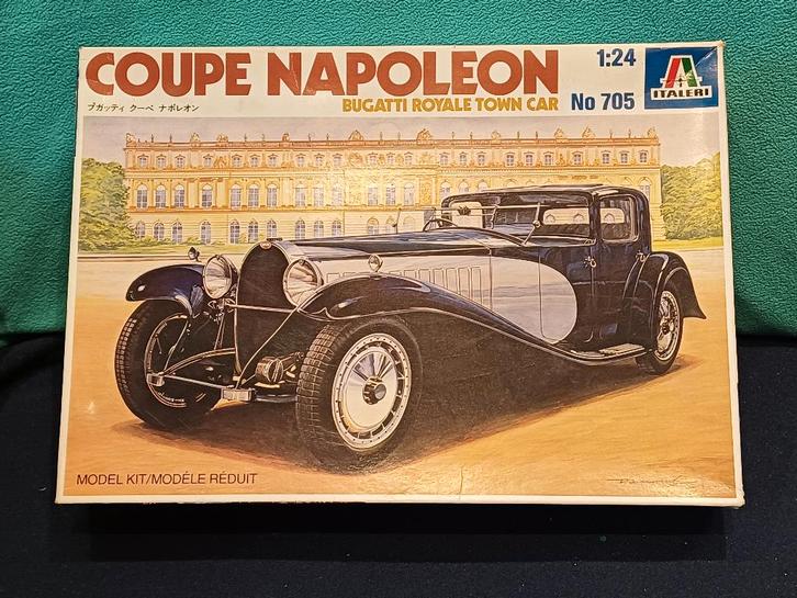 bouwdoos bugatti italeri coupe napoleon royale town car, Hobby en Vrije tijd, Modelbouw | Auto's en Voertuigen, Gebruikt, Auto
