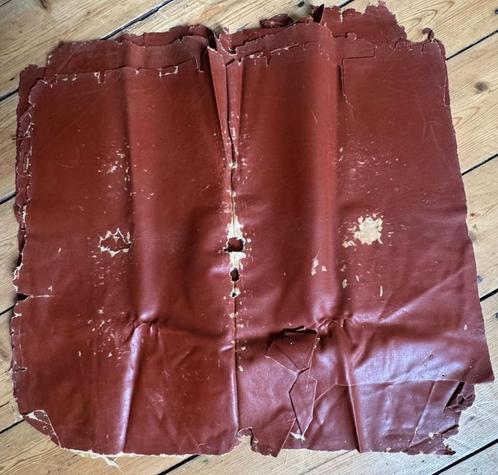 Gevraagd: donkerroodbruin rubber plaszeil uit de jaren 60, Kinderen en Baby's, Babywiegjes en Ledikanten, Gebruikt, Ledikant, Ophalen of Verzenden