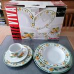 Splinternieuw design by... 30delig eet en koffieservies., Ophalen