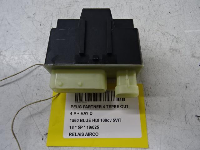 RELAIS KOELVENTILATOR Peugeot (9652021180), Auto-onderdelen, Elektronica en Kabels, Peugeot, Gebruikt