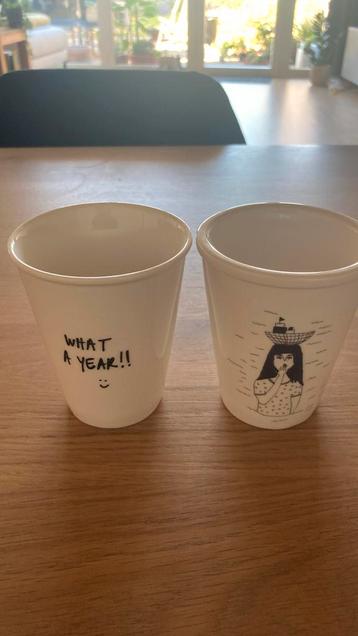 Set van 2 Helen B koffietassen beschikbaar voor biedingen