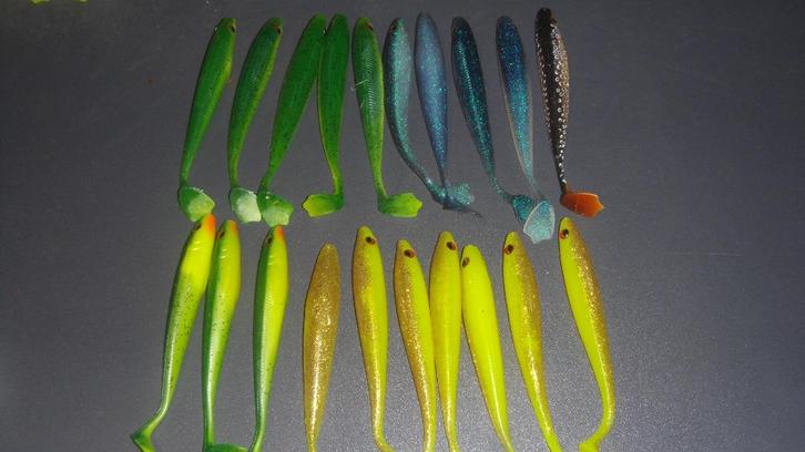 SET VAN 20 STUKS KUNSTAAS VAN 12 cm., Watersport en Boten, Hengelsport | Roofvissen, Nieuw, Ophalen of Verzenden