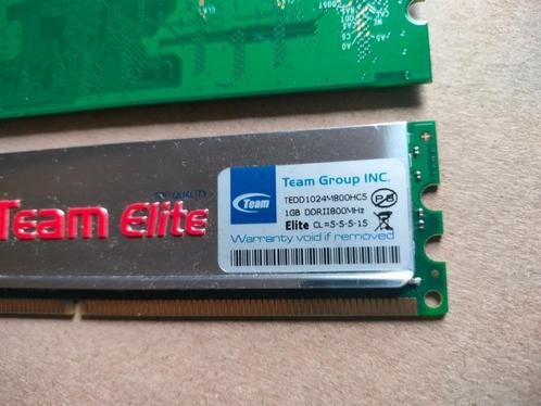 Team Elite 1 Go DDR2 800 (PC2 6400) Modèle de mémoire de bur, Informatique & Logiciels, Mémoire RAM, Utilisé, Desktop, 1 GB ou moins