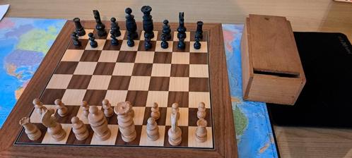 Regence schaakstukken uit 1936, met recent bord, Hobby en Vrije tijd, Gezelschapsspellen | Bordspellen, Gebruikt, Ophalen of Verzenden