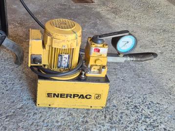 Enerpac 700 bar elektrische hydraulische pomp beschikbaar voor biedingen