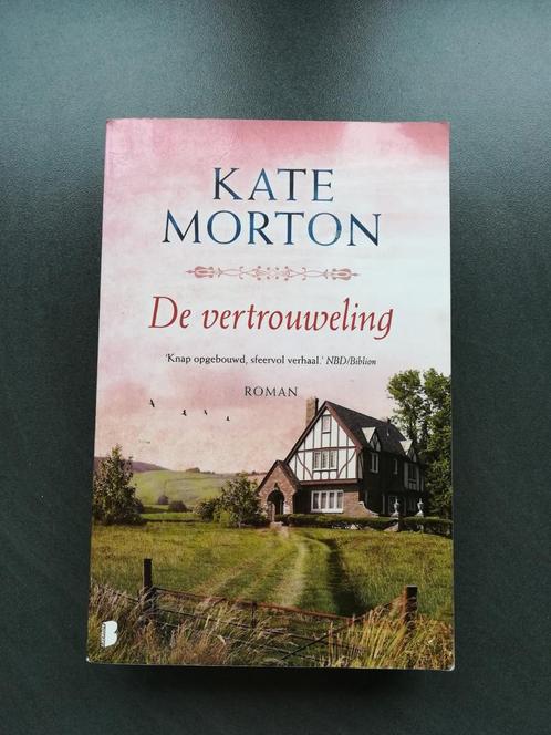 Kate Morton - De vertrouweling, Boeken, Romans, Gelezen, Ophalen of Verzenden