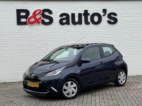 Toyota Aygo 1.0 VVT-i x-play Airco Camera Bluetooth Media pl, Auto's, Toyota, Bedrijf, Aygo, ABS, Airbags, Airconditioning, Centrale vergrendeling