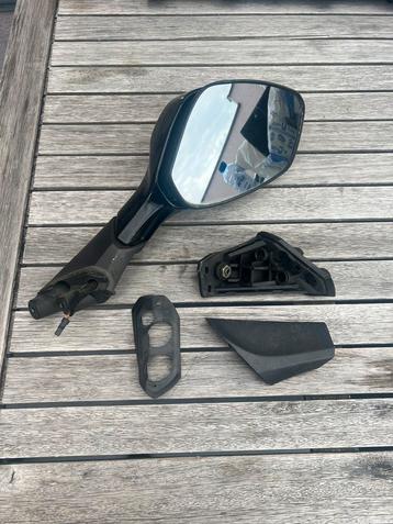 Retroviseur Sym Joymax 125 beschikbaar voor biedingen