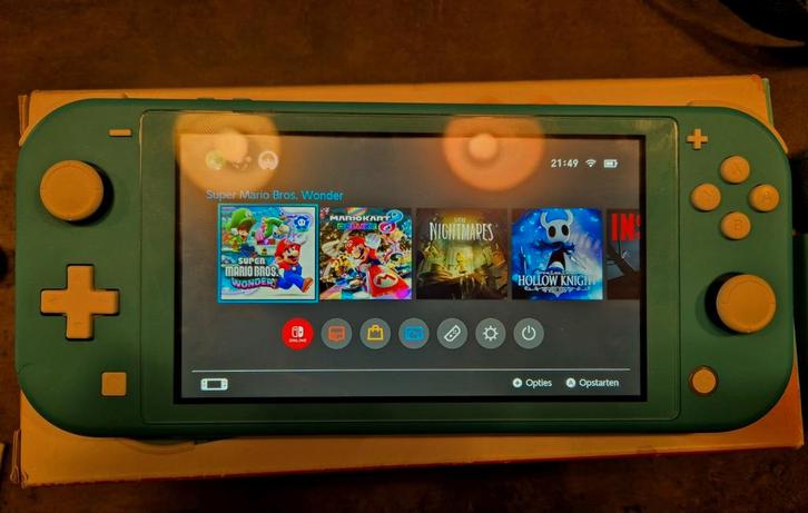 Switch Lite, Consoles de jeu & Jeux vidéo, Consoles de jeu | Nintendo Switch, Comme neuf, Switch Original, Avec jeux, Avec disque dur