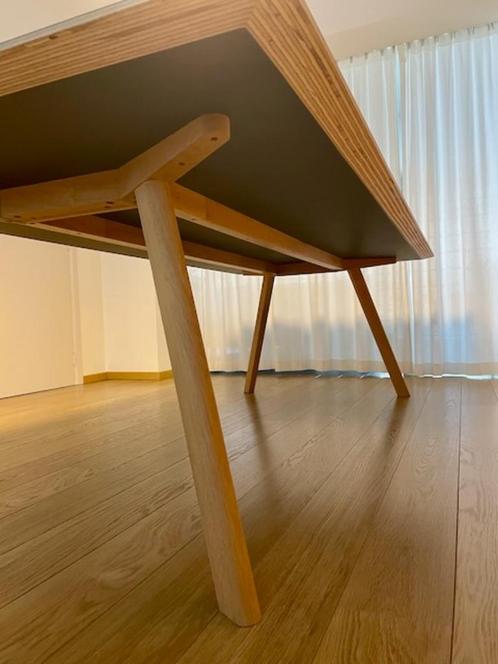 Eettafel Hay CPH30 250x120x74cm, grijs lino blad + eiken ond, Huis en Inrichting, Tafels | Eettafels, Zo goed als nieuw, 100 tot 150 cm