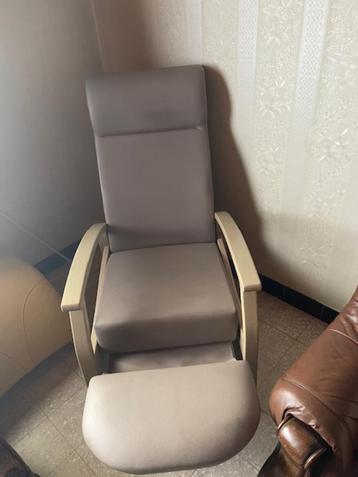 Relaxzetel in zeer goede staat beschikbaar voor biedingen