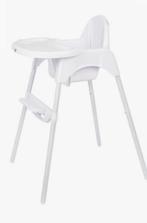 Kinderstoel wit, Ophalen, Zo goed als nieuw, Gordel(s)