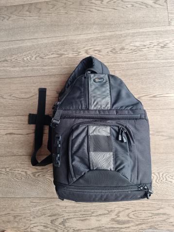 Lowepro Slingshot 302 AW Black beschikbaar voor biedingen