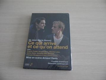 CE QUI ARRIVE ET CE QU'ON ATTEND    NEUF SOUS BLISTER beschikbaar voor biedingen