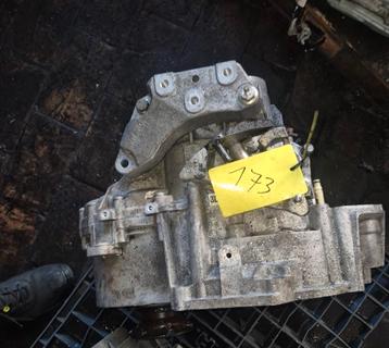 6V 2.0TDI VAG VERSNELLINGSBAK beschikbaar voor biedingen