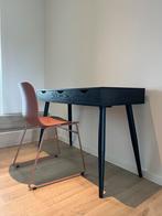 Kleine bureau met drie lades en bijhorende stoel, Huis en Inrichting, Bureaus, Ophalen, Zo goed als nieuw, Bureau