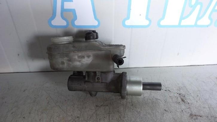 HOOFDREMCILINDER Volkswagen Polo III (6N2) (01-1999/09-2001), Auto-onderdelen, Remmen en Aandrijving, Volkswagen, Gebruikt