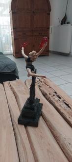 Beeld van brons  'Vlammenspringer', Ophalen, Brons