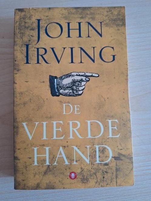 John Irving - De vierde hand, Boeken, Literatuur, Zo goed als nieuw, Ophalen of Verzenden
