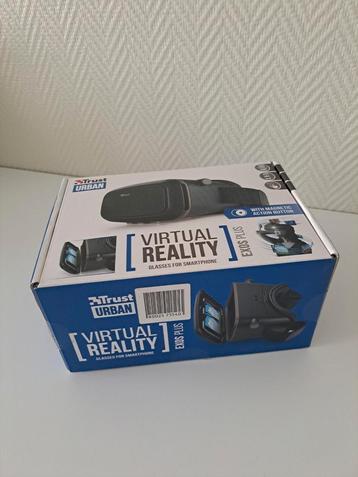 VR bril.  Virtuele reality  nieuw beschikbaar voor biedingen