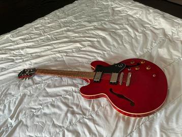Epiphone Dot Cherry gitaar met halve koffer beschikbaar voor biedingen