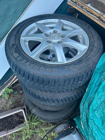 5x114,3 5x114 velgen met nieuwe banden beschikbaar voor biedingen