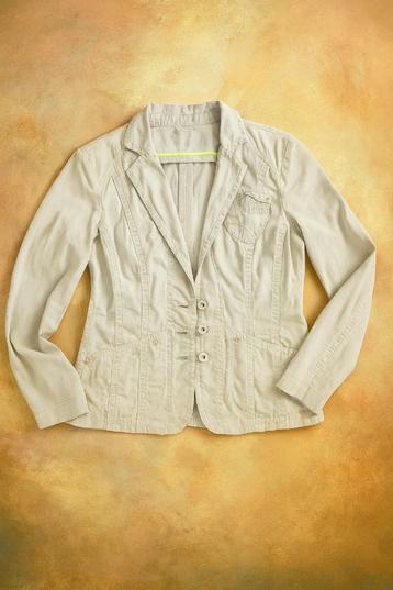 Stijlvolle Marc Cain Blazer – Maat 36/38 – Topstaat! beschikbaar voor biedingen