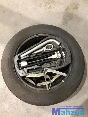VW POLO 6R KRIKSET reservewiel thuiskomer 15 inch 5x100 57.1 beschikbaar voor biedingen