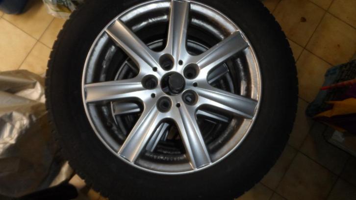 4 winterbanden Continental op Alu velgen, Autos : Pièces & Accessoires, Pneus & Jantes, Jante(s), Pneus hiver, 16 pouces, 215 mm