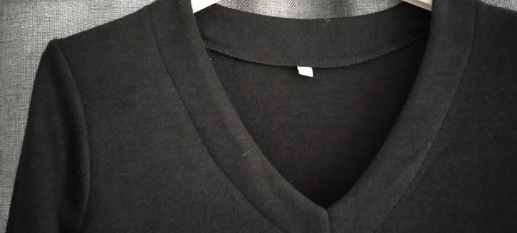 zwart kleedje Cherry Blues / mt 38/40, Kleding | Dames, Jurken, Zo goed als nieuw, Maat 38/40 (M), Zwart, Onder de knie, Verzenden