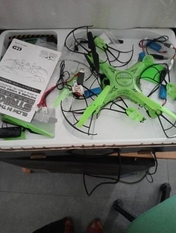 Drone jouet à remonter ou pour pièces 