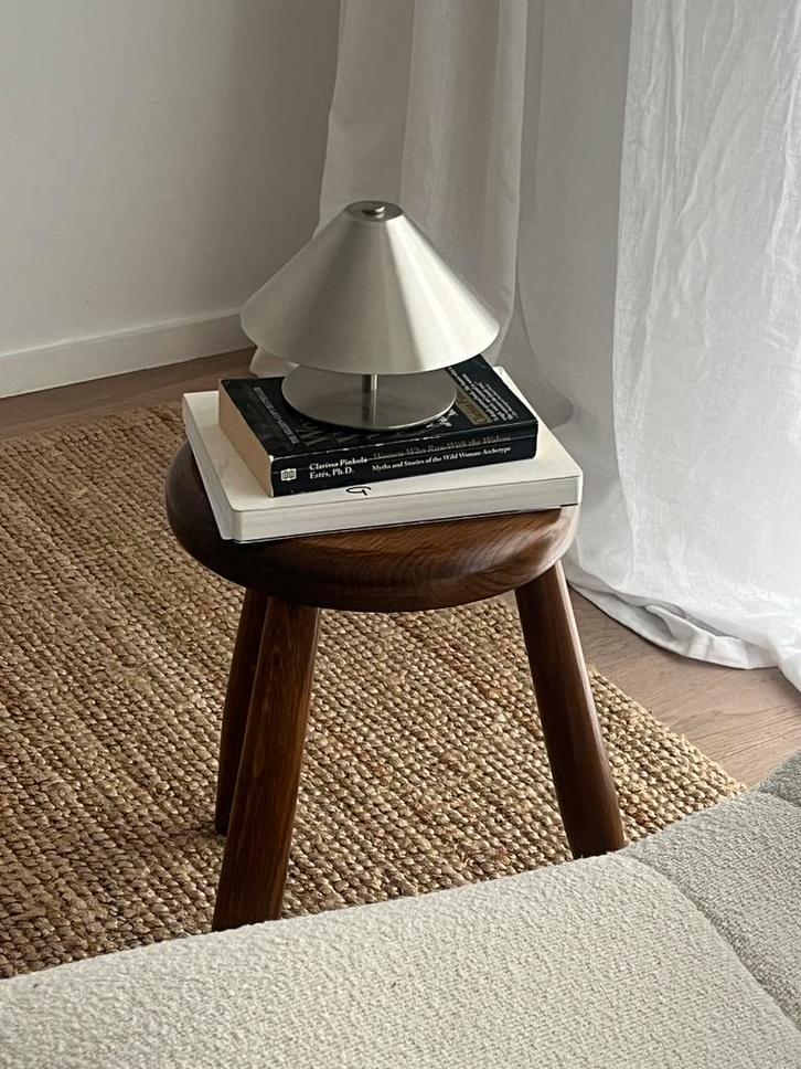 Vintage houten ronde kruk, Huis en Inrichting, Krukjes, Zo goed als nieuw, Hout, Ophalen