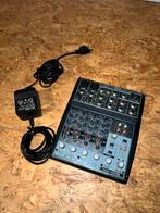 Behringer 4 kanaals mixer, Muziek en Instrumenten, Ophalen, Zo goed als nieuw