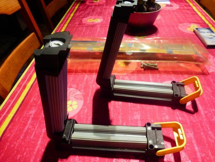 Multi Ski antidiefstal skihouder voor 2 paar ski's, Auto-onderdelen, Sidebars, Nieuw, Ophalen of Verzenden