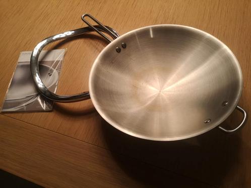 AEG Wok Fusion (voor inductiekookplaat), Huis en Inrichting, Keuken | Potten en Pannen, Zo goed als nieuw, Wok, Ophalen of Verzenden