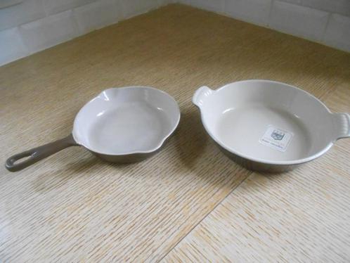 Le Creuset - Cousances 2 schaal (gietijzeren braadpan), Huis en Inrichting, Keuken | Potten en Pannen, Gietijzer, Ophalen of Verzenden
