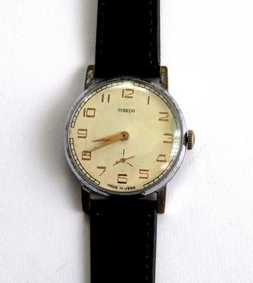 Montre mécanique vintage POBEDA pour homme des années 1960.